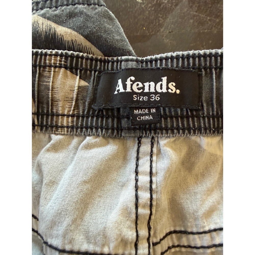Afends Mens Tropical Banana Leaf Cotton Shorts Black Size 36 Hawaiian
Hawaiian - Picture 6 of 9